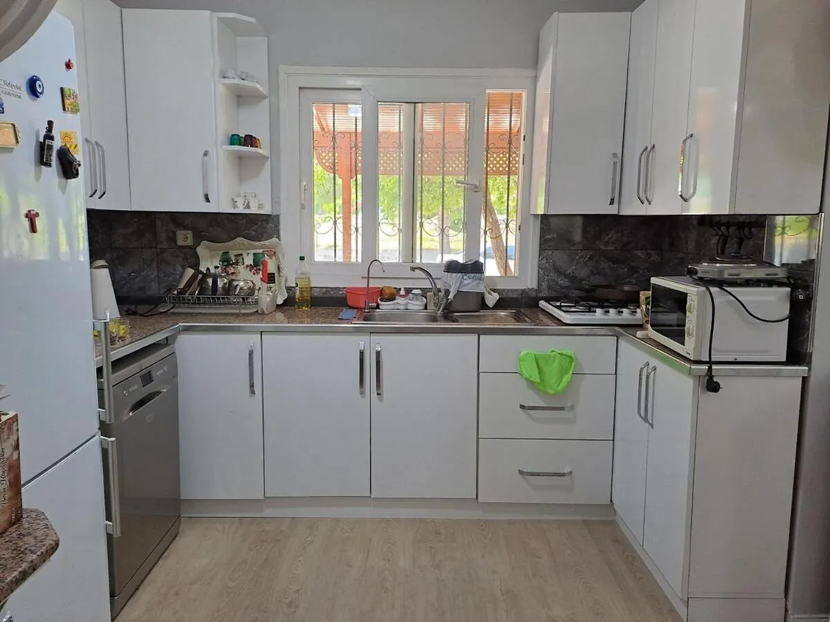 Villa Kusadasi Deniz Yildizi Sitesi Havuzlu Türkiye